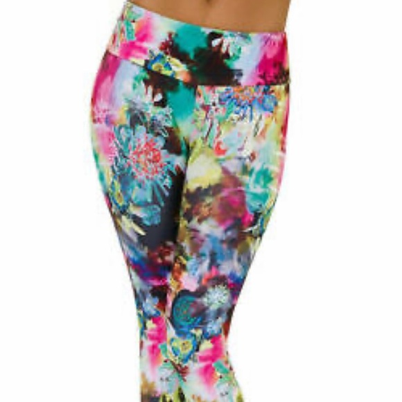 Onzie 209 Delicious Floral Crop Legging - Picture 2 of 6